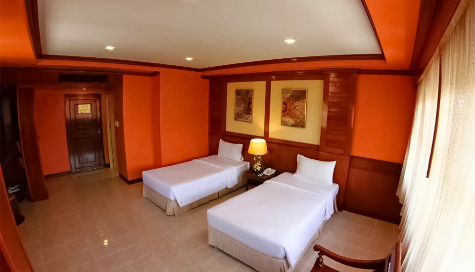 هتل بامنبوری پوکت